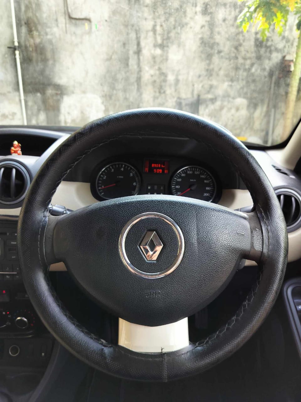 View Renault Duster - Image 7 | Reseller Bazzar Renault Duster - Image 7 in Ahmedabad
